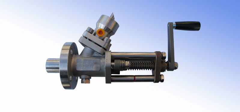Liquid sampling valve