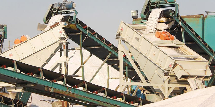 Screening of fine-grained sand