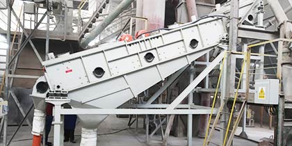 Fertiliser dust sifters