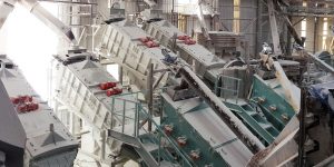 sifter for chemical fertilizers